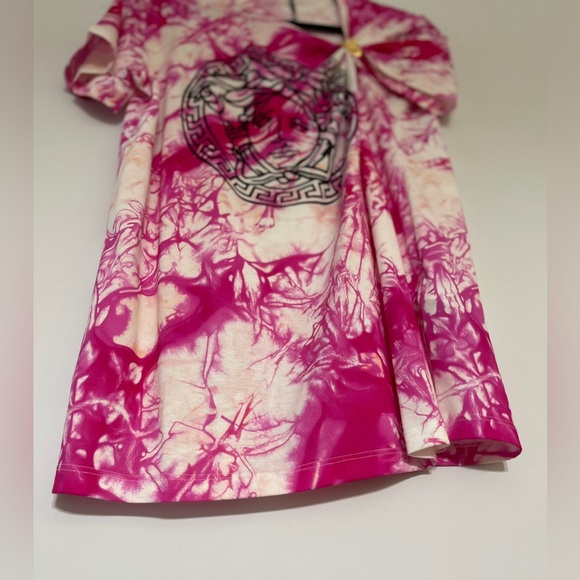 Authentic NEW Versace shirt💖 - Picture 10 of 10
